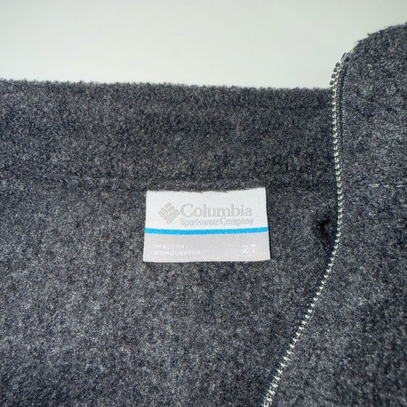 Columbia Toddler Boy Dark Gray Fleece Jacket - Size 2T - Excellent! - Picture 4 of 4